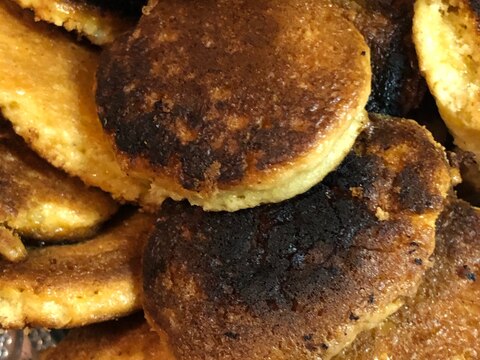 フライパンで焼くオートミールと小麦粉クッキー